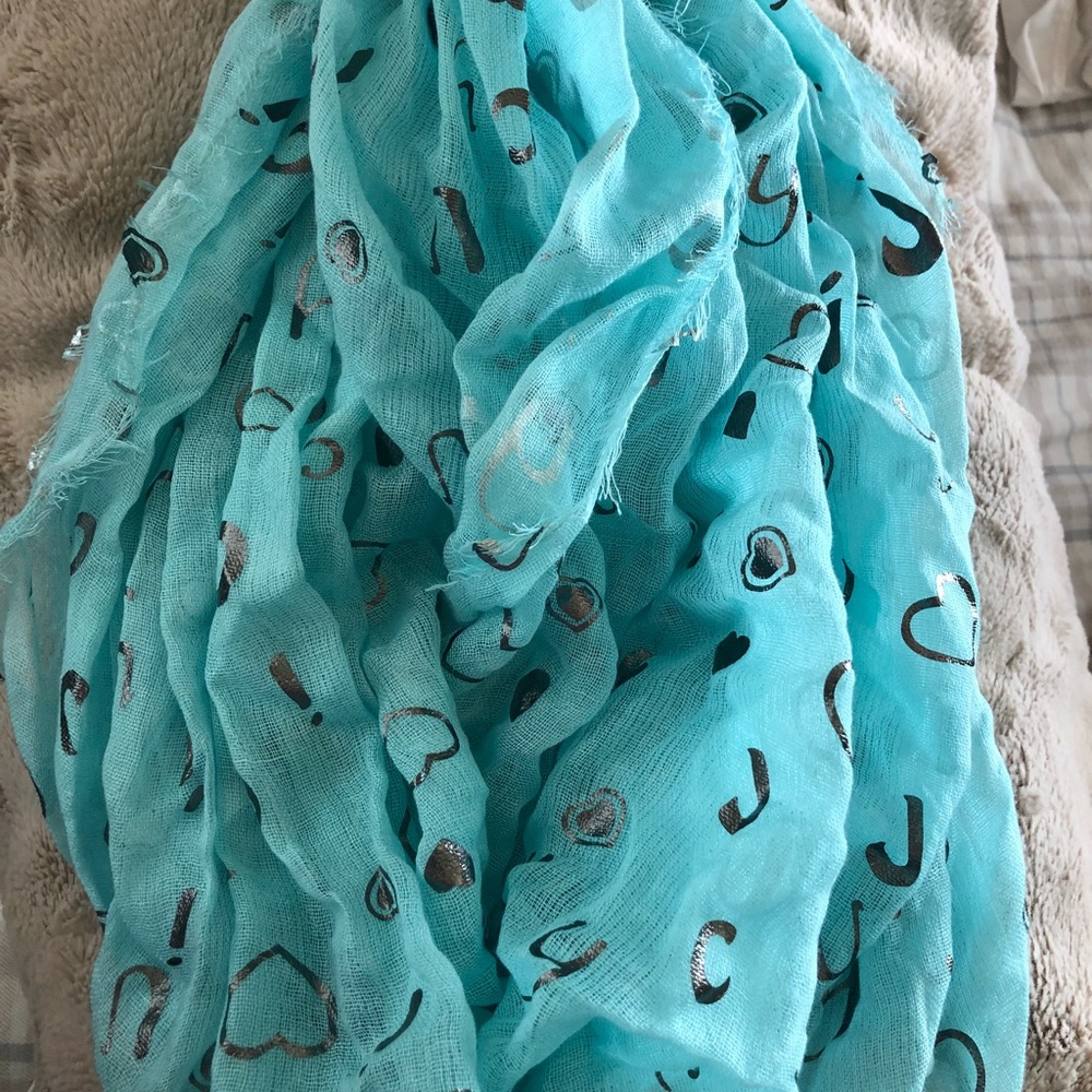 Infinity scarf
